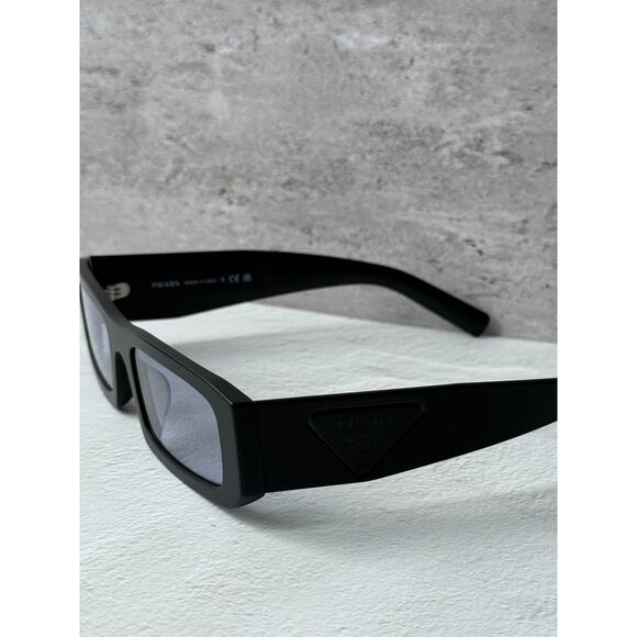 NEW Prada PR D09SD Sunglasses in Black Blue $497 main image 4